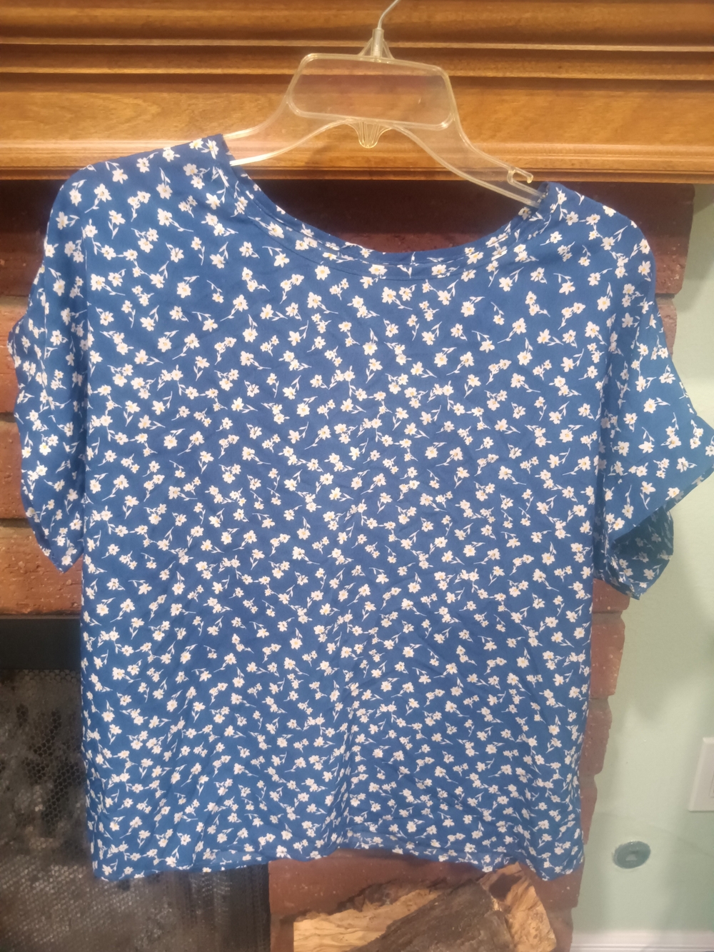 Blue Floral Short-Sleeve Women's Top
